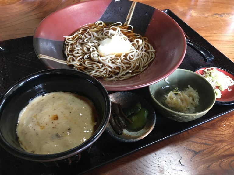 近く で 朝 ご飯 が 食べ れる ところ